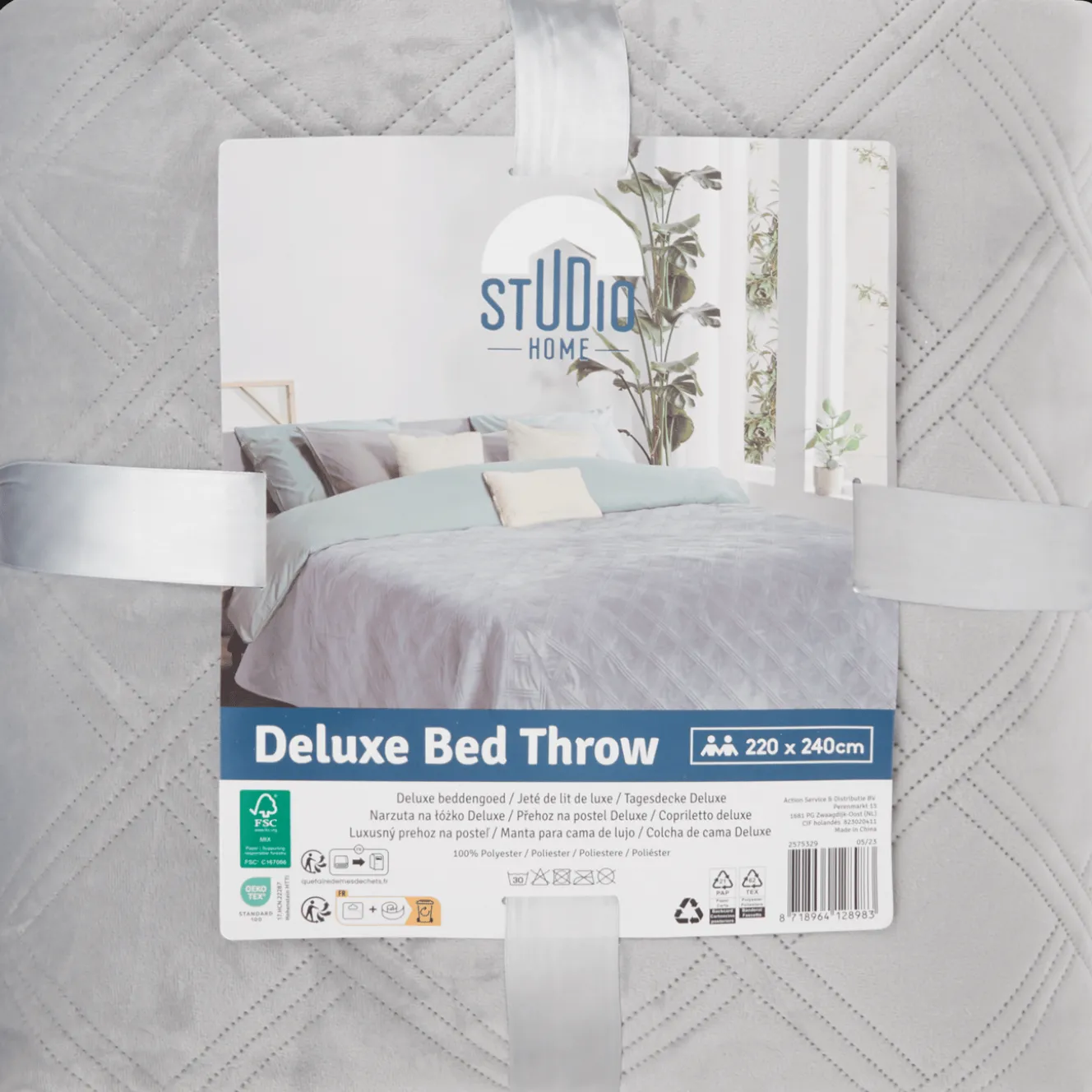 Studio Home velvet bedsprei